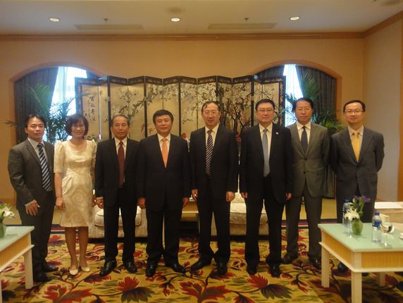 Mr. Xu Zezhou Meeting with the Delegation