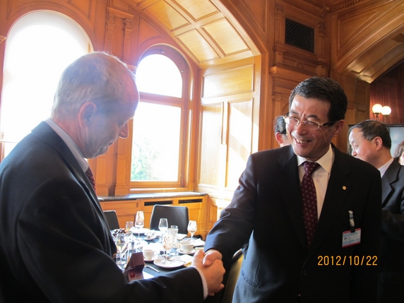 Vice President Jing Dunquan Meeting with Beat Nobs