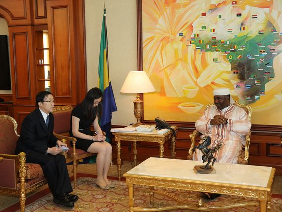 Vice President Feng Zuoku Meeting with H.E. Ali Bongo Omdimba, the President of Gabon