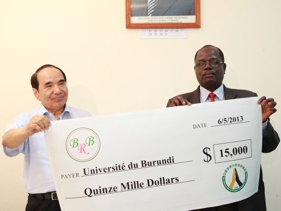 Making donations to University of Burundi