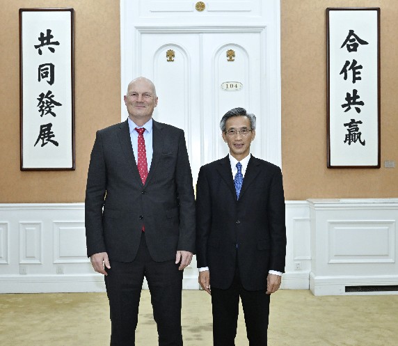 微信图片_20230321140356_副本.jpg