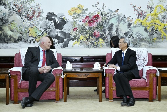 微信图片_20230321140411_副本.jpg