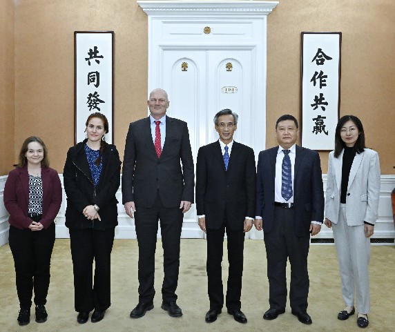 微信图片_20230321140421_副本.jpg