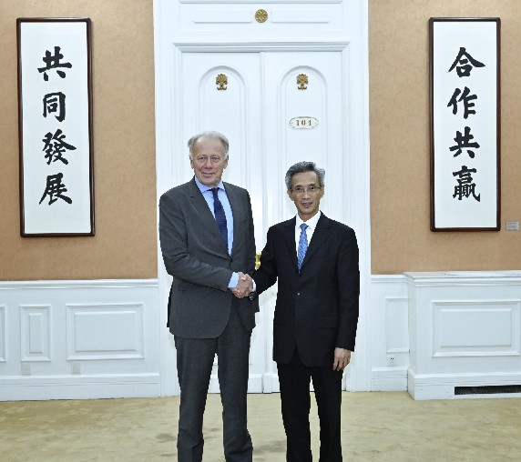 微信图片_20230323211014_副本.jpg