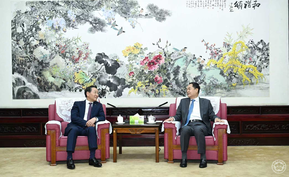杨万明会长会见韩国市道知事协议会会长、仁川市市长刘正福