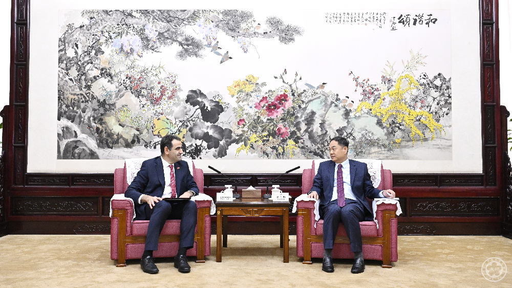 杨万明会长会见土耳其新任驻华大使于纳尔